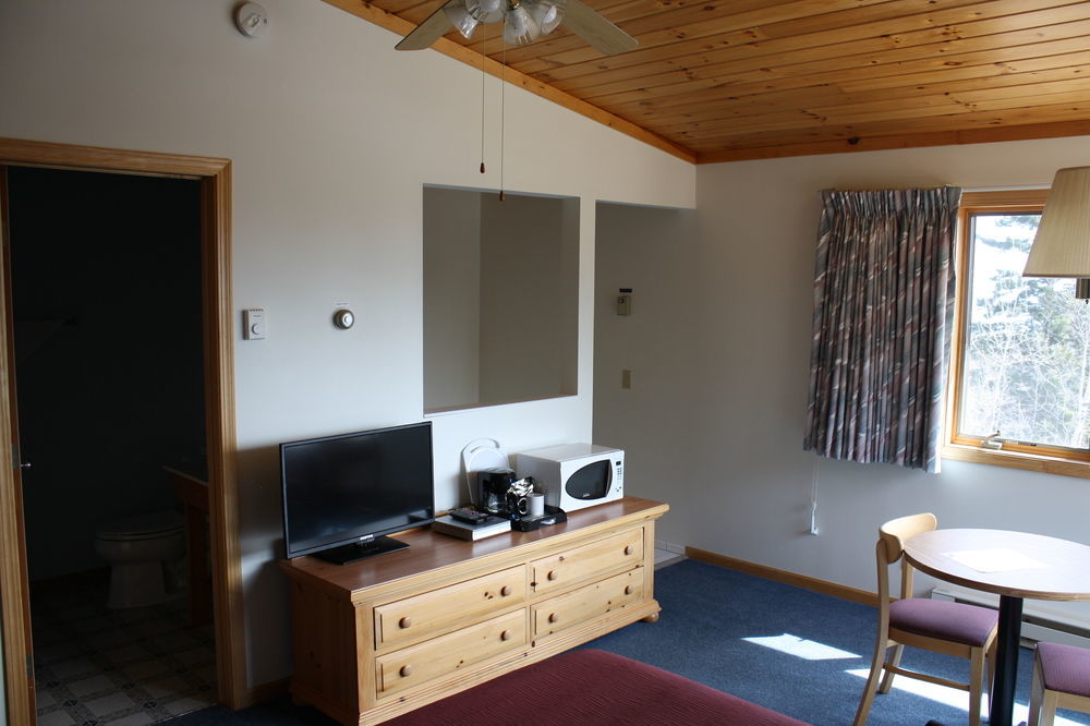 Superior Ridge Resort Motel Schroeder Eksteriør billede