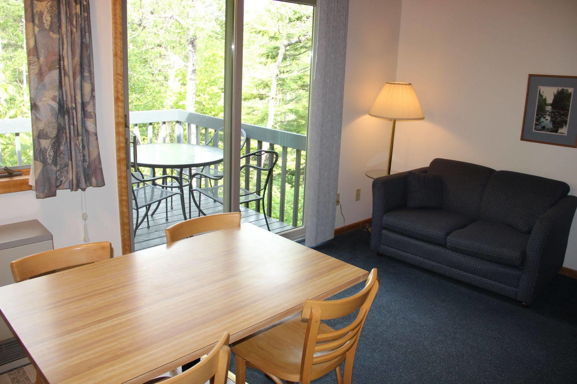 Superior Ridge Resort Motel Schroeder Eksteriør billede