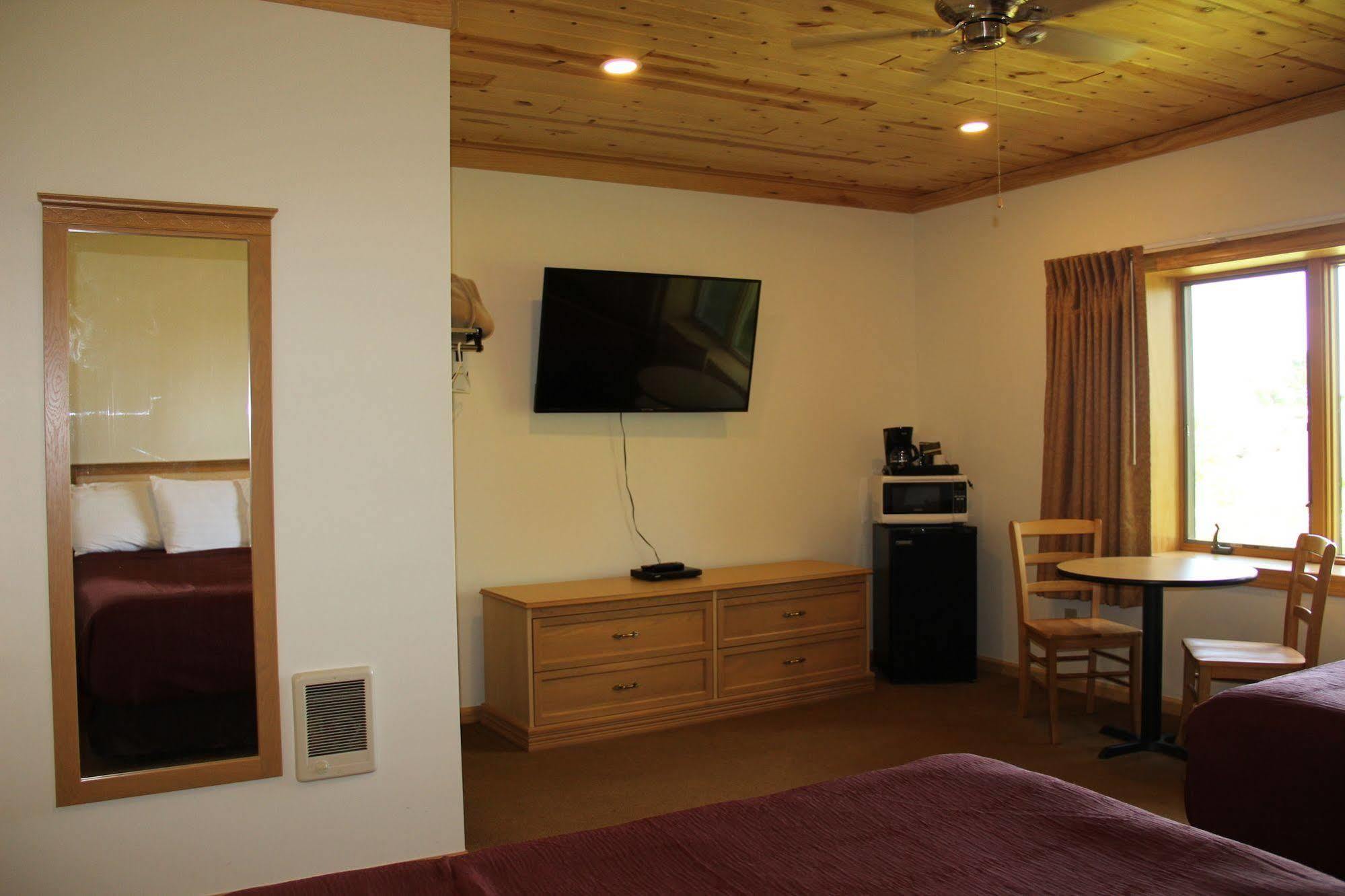Superior Ridge Resort Motel Schroeder Eksteriør billede
