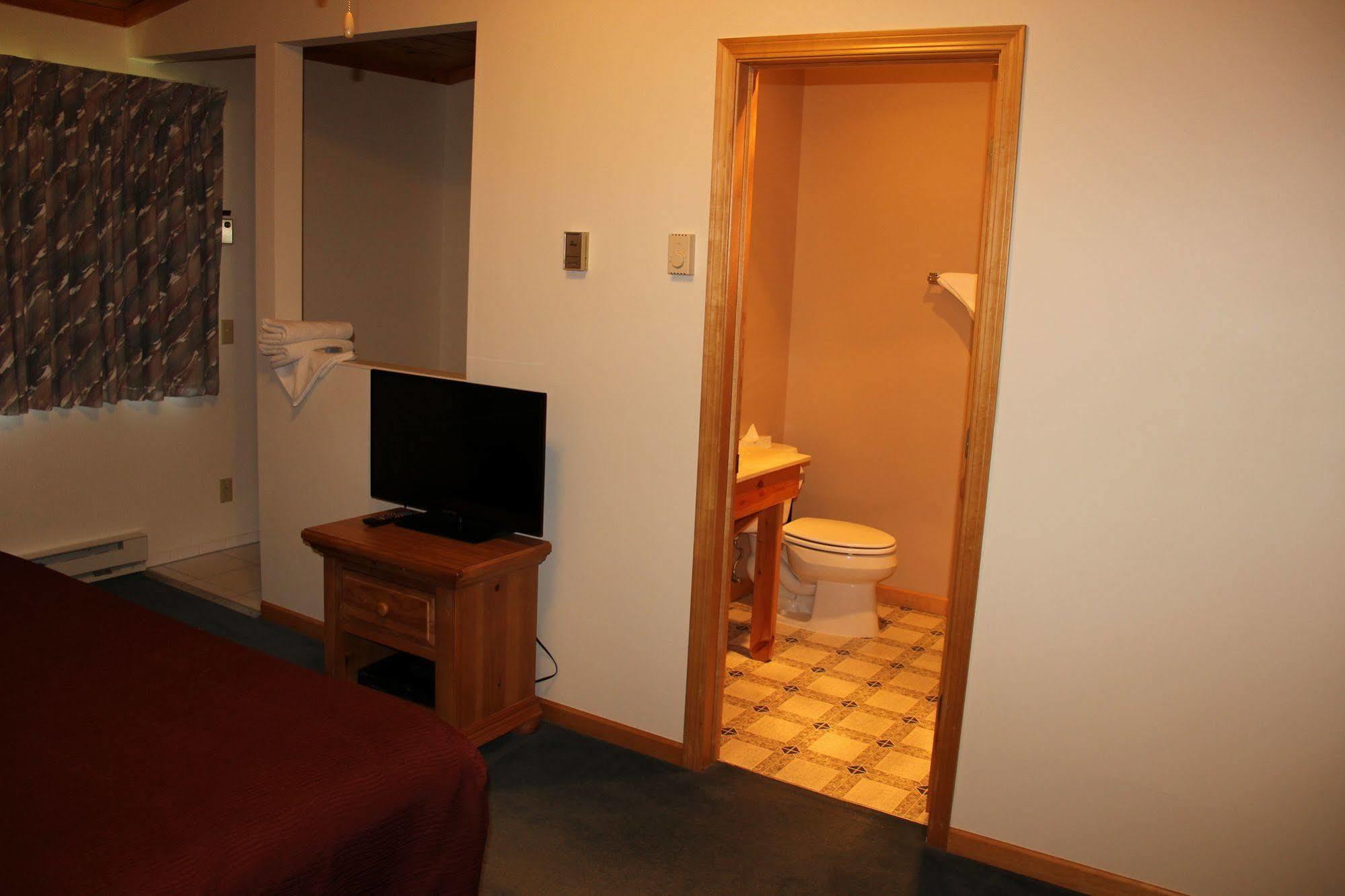 Superior Ridge Resort Motel Schroeder Eksteriør billede