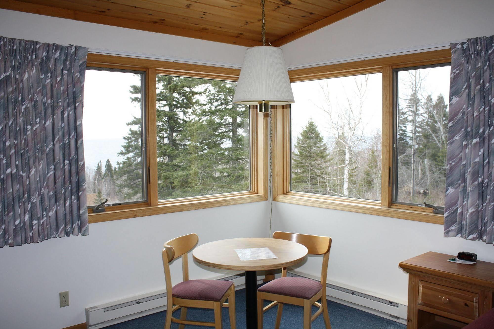 Superior Ridge Resort Motel Schroeder Eksteriør billede